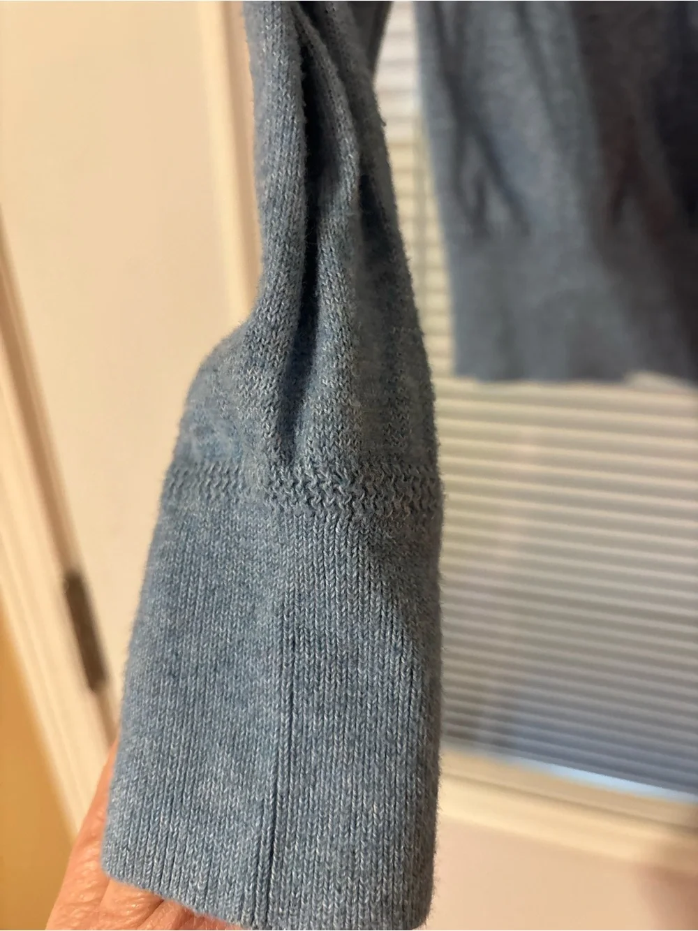 Banana Republic Men's Heather Sky Blue Crewneck Sweater